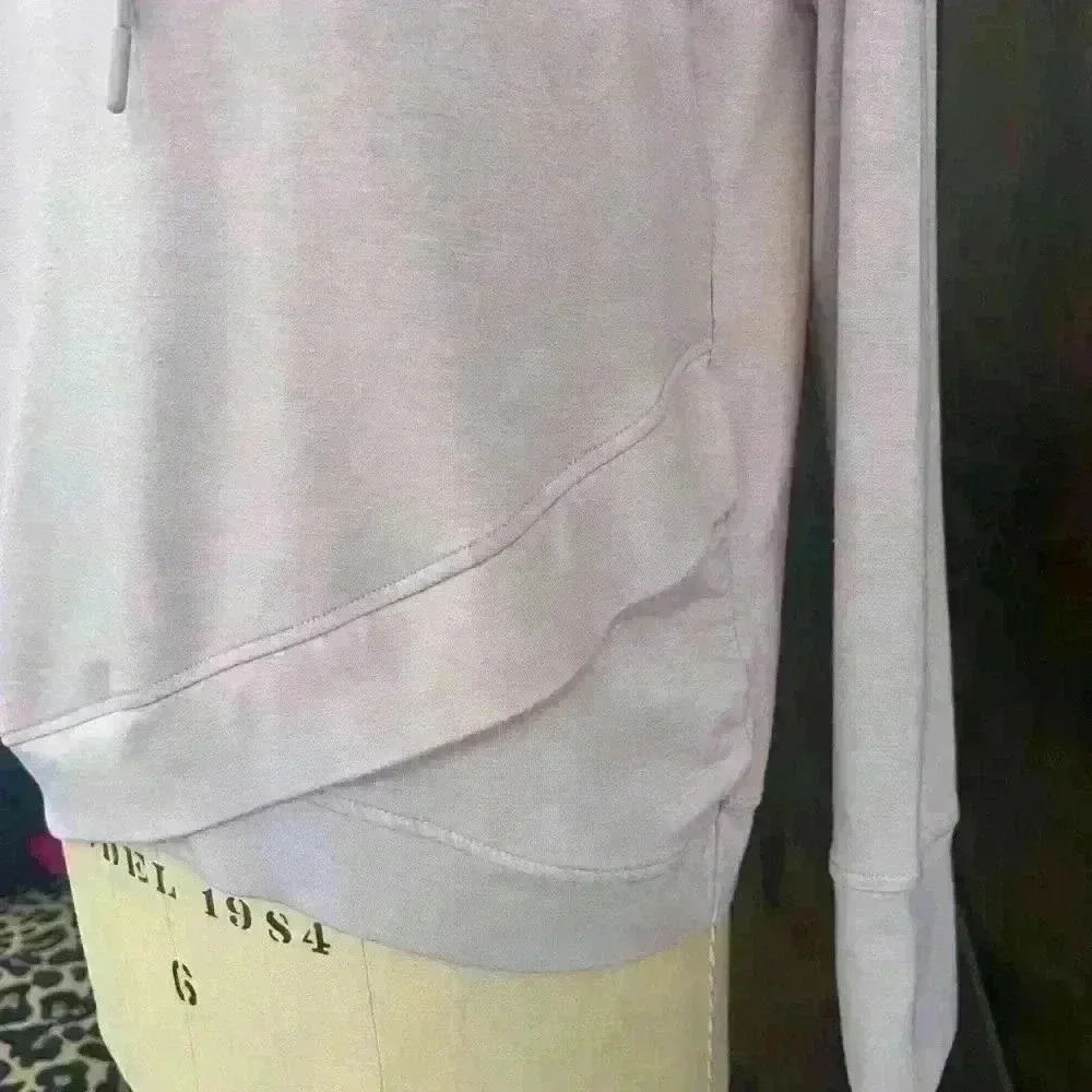 90 Degree by Reflex Hoodie. Size M - Picture 4 of 8